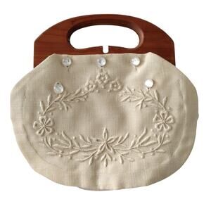 Vintage Smith's Linen Floral-Embroidered Bermuda Handbag Wood Handle Cottagecore